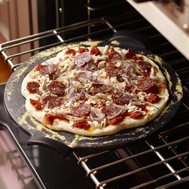 Pizza Stones, Steels & Pans