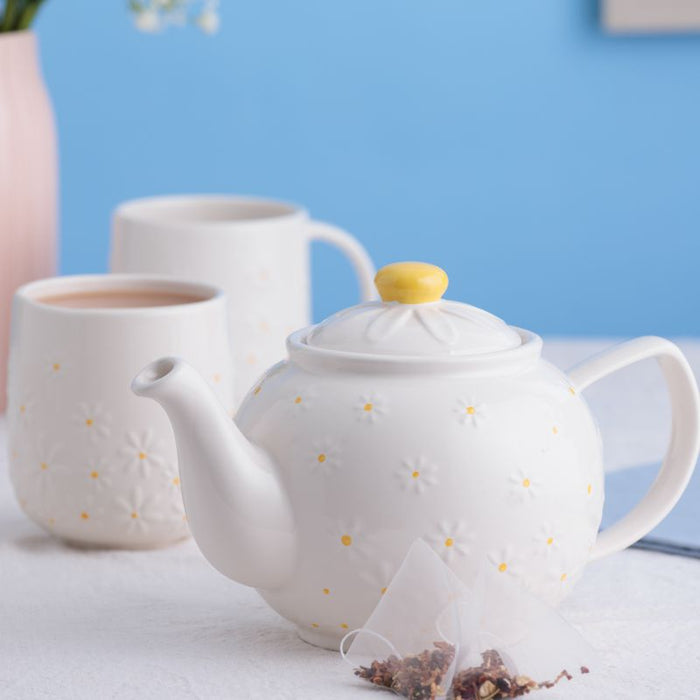 Price & Kensington Teapot 1.1L Daisy - Bear Country Kitchen
