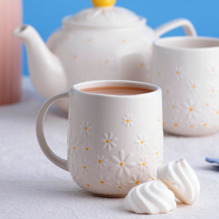 Price & Kensington Mug Daisy - Bear Country Kitchen