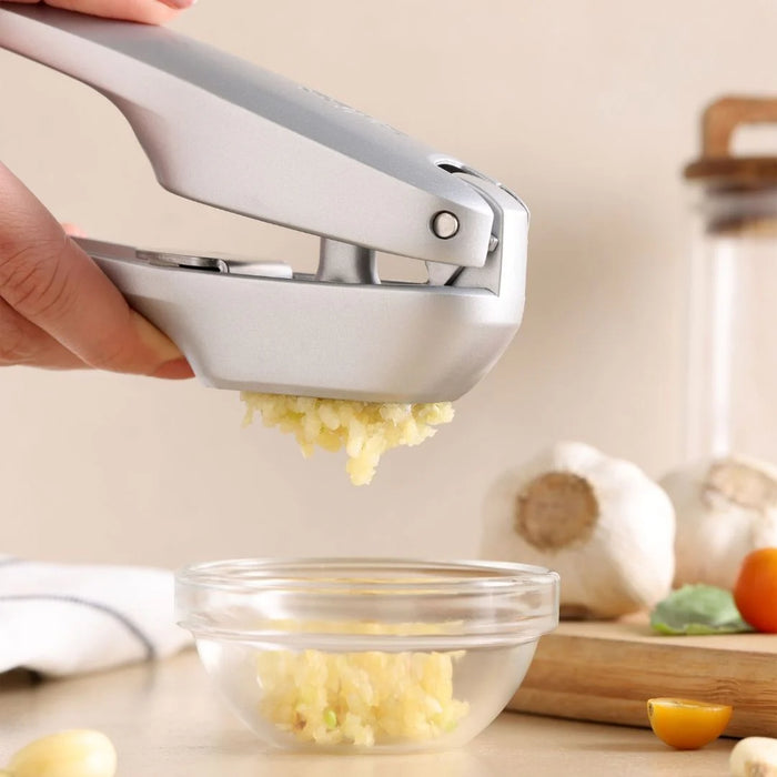 Zyliss Garlic Press Susi 4 - Bear Country Kitchen
