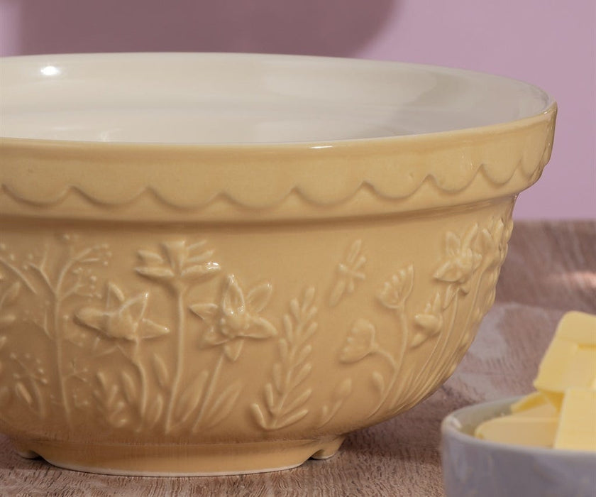 Mason Cash Mixing Bowl 20CM/ 1.2L Meadow Yellow - Bear Country Kitchen