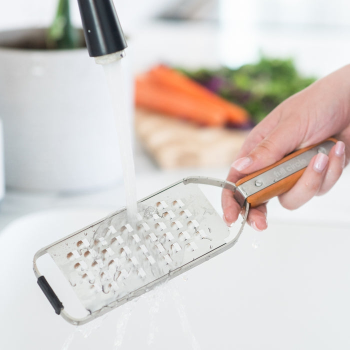 Full Circle Etched Coarse Grater