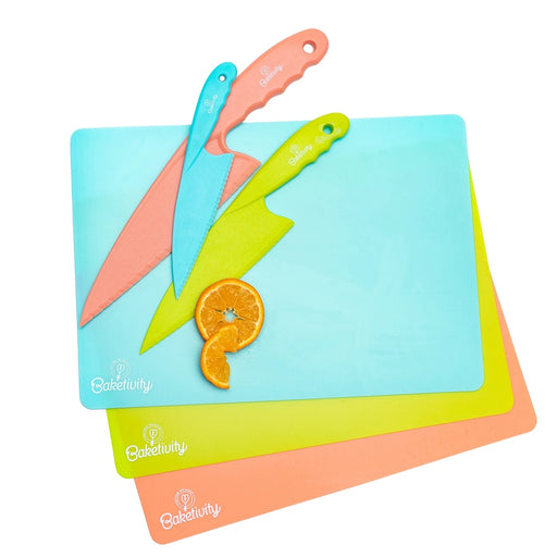 Baketivity 6 Piece Kids Cutting Board and Knife Set - Bear Country Kitchen