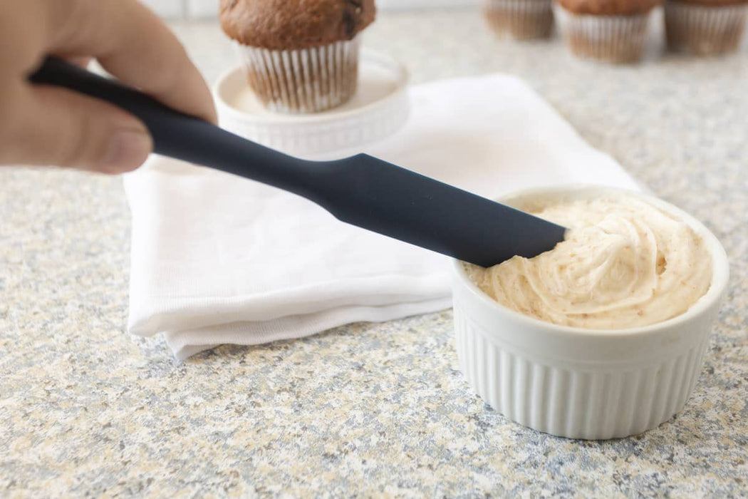 Foxrun Silicone Icing Spatula - Bear Country Kitchen