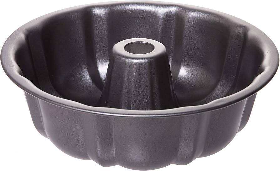 Trudeau Fluted Cake Pan 10" - Bear Country Kitchen