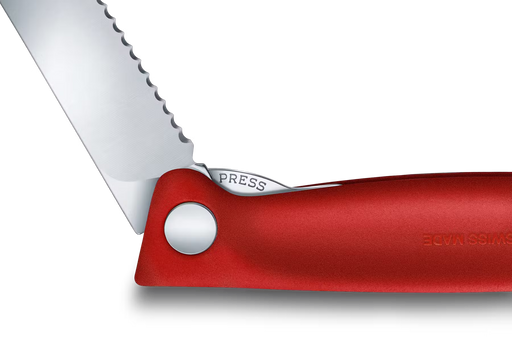 Victorinox Serrated Picnic Knife Red - Bear Country Kitchen