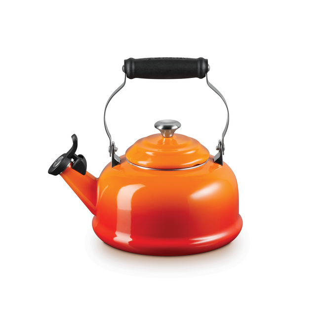Le Creuset Classic Whistling Kettle - Bear Country Kitchen