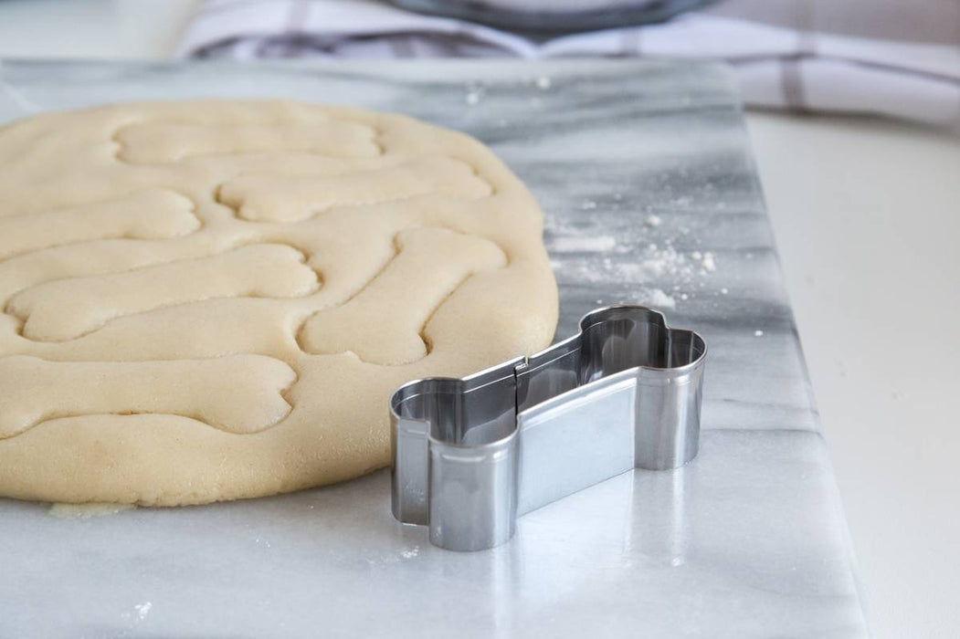 Foxrun Cookie Cutter Dog Bone 2" - Bear Country Kitchen