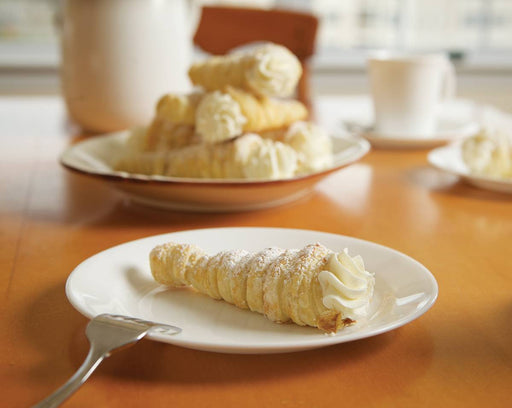 Foxrun Lady Lock Cream Horn Forms - Bear Country Kitchen