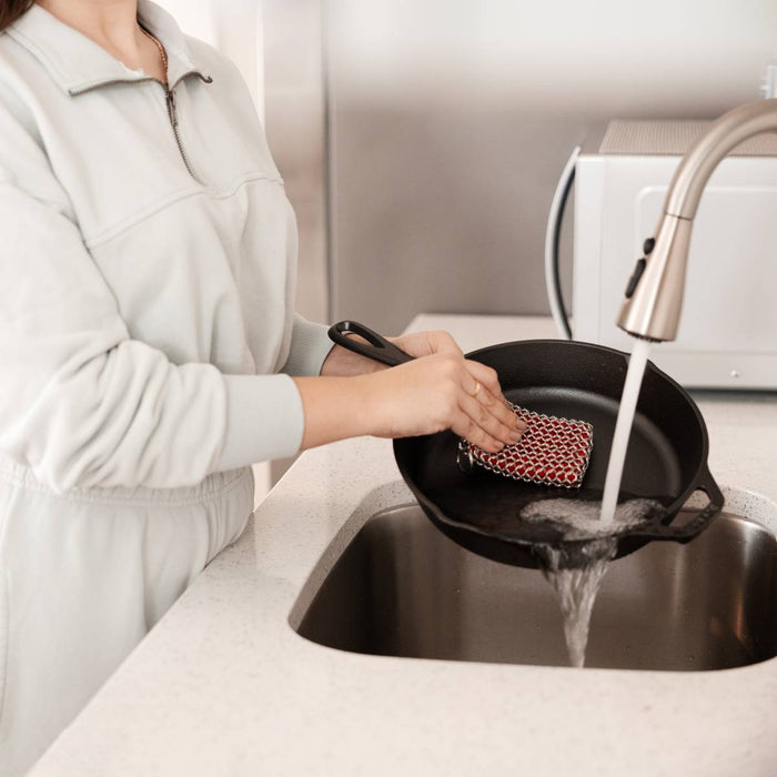 Foxrun Cast Iron Chain Scrubber - Bear Country Kitchen